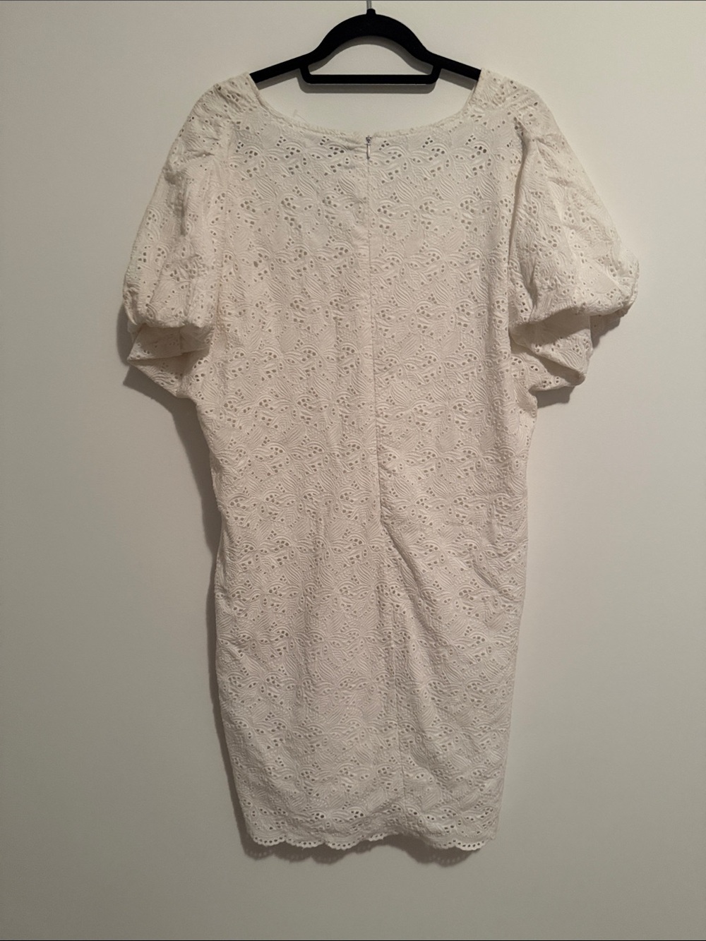 NWT Lauren Ralph Lauren White Eyelet V-Neck Shift Dress - makeup stain - Picture 6 of 7